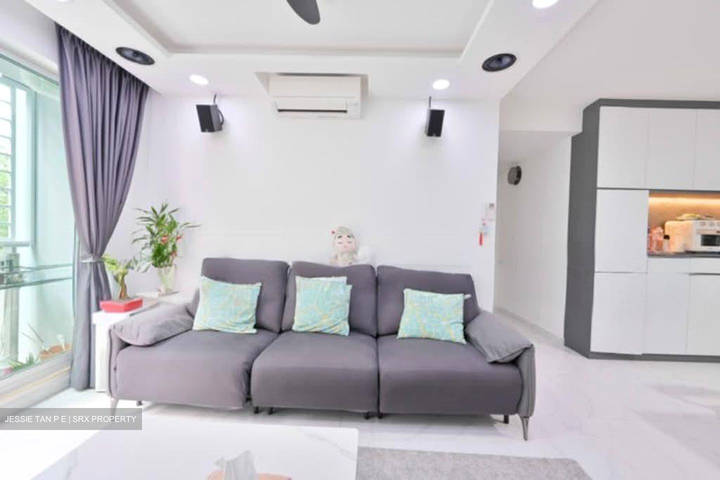 The Esparis (D18), Condominium #572147741